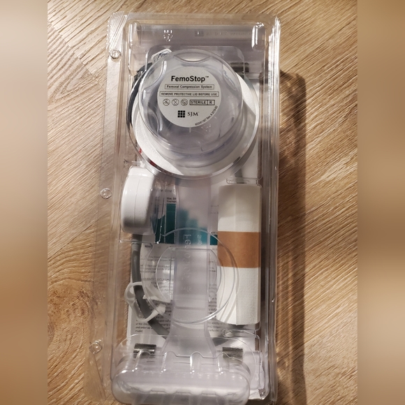 FemoStop Gold Compression System C11165 - Picture 2 of 5